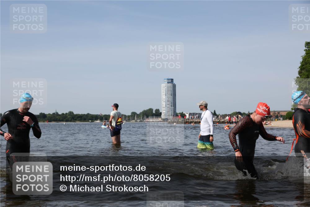 22.06.2025 - Viking Triathlon Michael Strokosch http://msf.ph/oto/8058205 22.06.2025 10:41:15 Schwimmen 94, 153, 314, 376, 390, 496, 631 meine-sportfotos.de