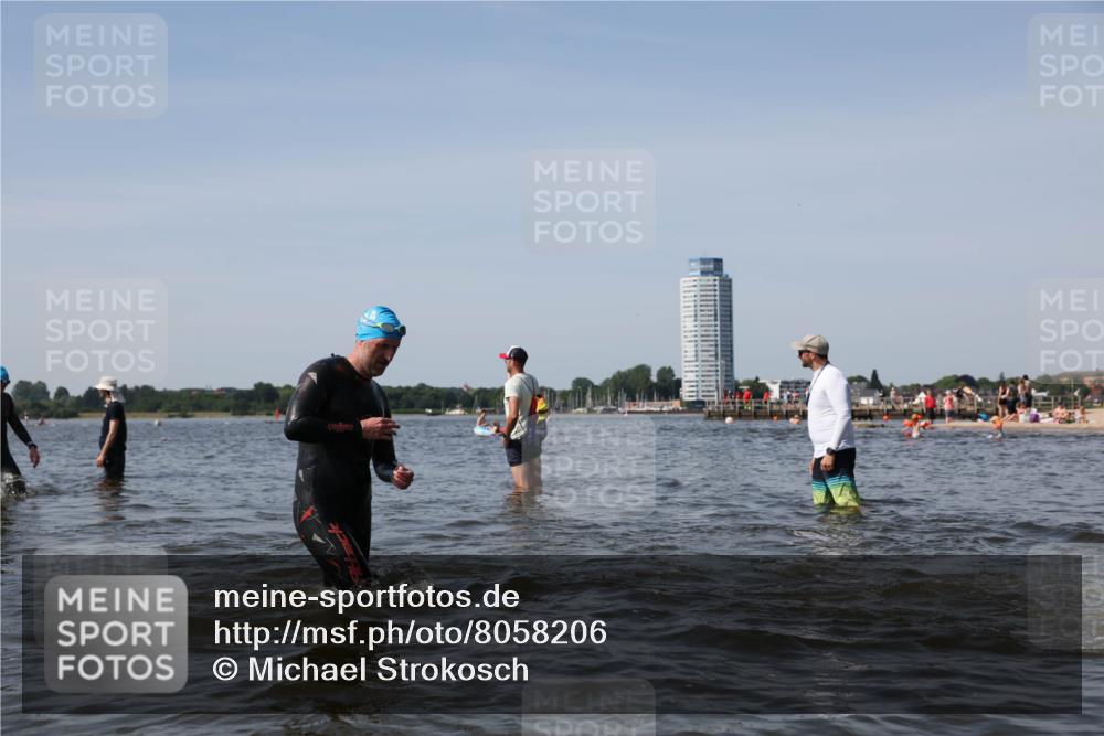 22.06.2025 - Viking Triathlon Michael Strokosch http://msf.ph/oto/8058206 22.06.2025 10:41:16 Schwimmen 94, 153, 314, 376, 390, 496, 631 meine-sportfotos.de