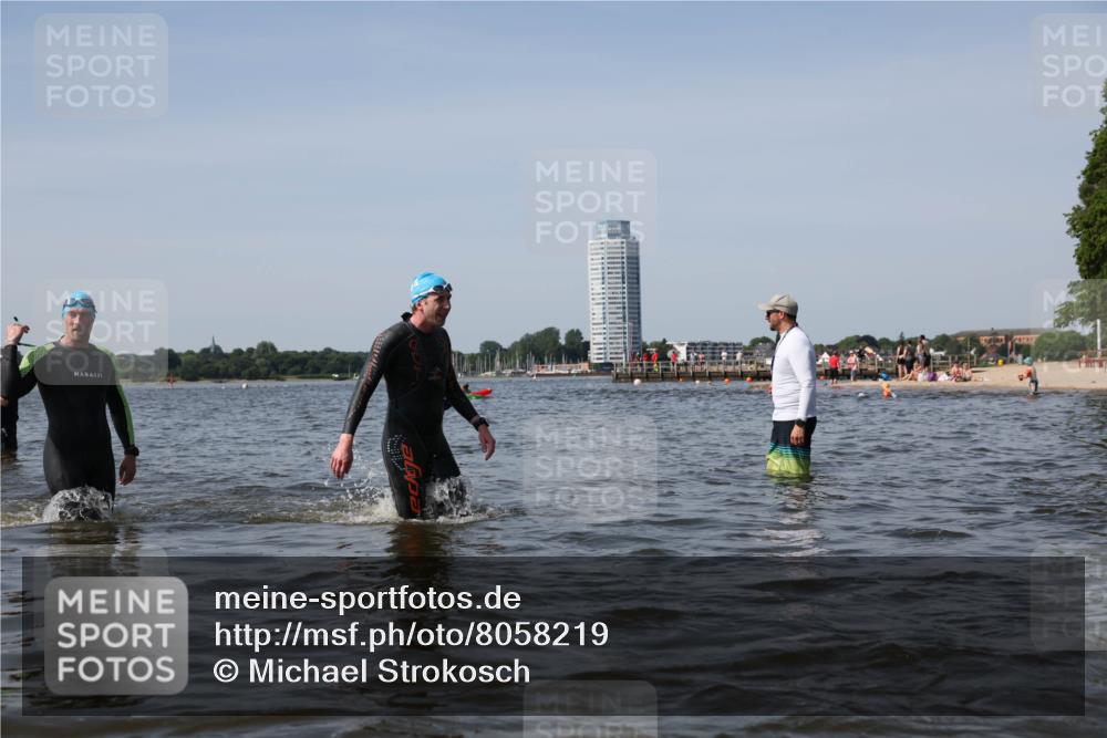 22.06.2025 - Viking Triathlon Michael Strokosch http://msf.ph/oto/8058219 22.06.2025 10:41:22 Schwimmen 54, 94, 314, 376, 390, 631 meine-sportfotos.de
