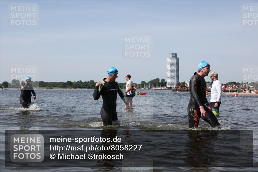 22.06.2025 - Viking Triathlon Michael Strokosch http://msf.ph/oto/8058227 22.06.2025 10:41:23 Schwimmen 54, 94, 314, 376, 390, 631 meine-sportfotos.de