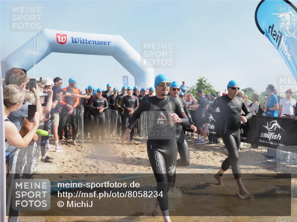 22.06.2025 - Viking Triathlon MichiJ http://msf.ph/oto/8058234 22.06.2025 10:02:18 Schwimmen 21, 75, 107, 139, 149, 207, 247, 255, 309, 331, 382, 387, 464, 469, 522 meine-sportfotos.de