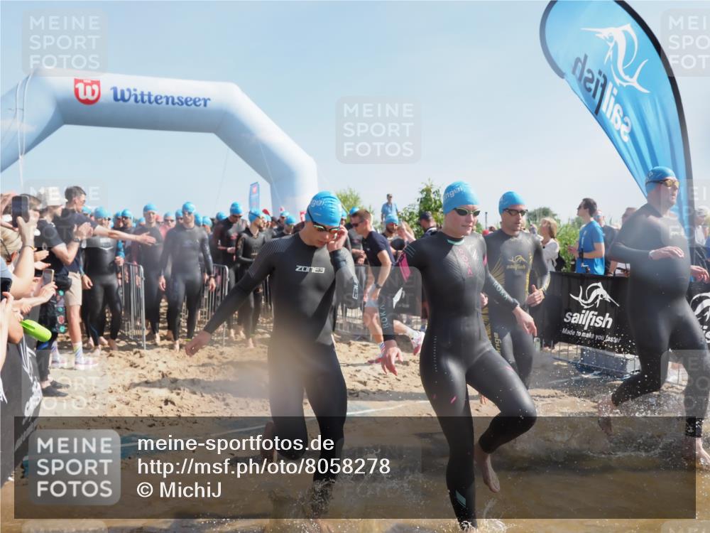 22.06.2025 - Viking Triathlon MichiJ http://msf.ph/oto/8058278 22.06.2025 10:02:27 Schwimmen 75, 78, 103, 180, 188, 189, 255, 265, 283, 331, 464, 469, 520, 532, 549 meine-sportfotos.de