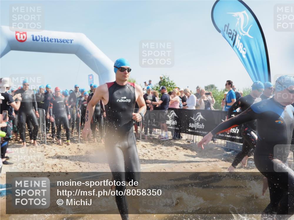 22.06.2025 - Viking Triathlon MichiJ http://msf.ph/oto/8058350 22.06.2025 10:02:42 Schwimmen 98, 114, 161, 193, 264, 297, 323, 366, 427, 429, 430, 486, 513, 546, 552 meine-sportfotos.de