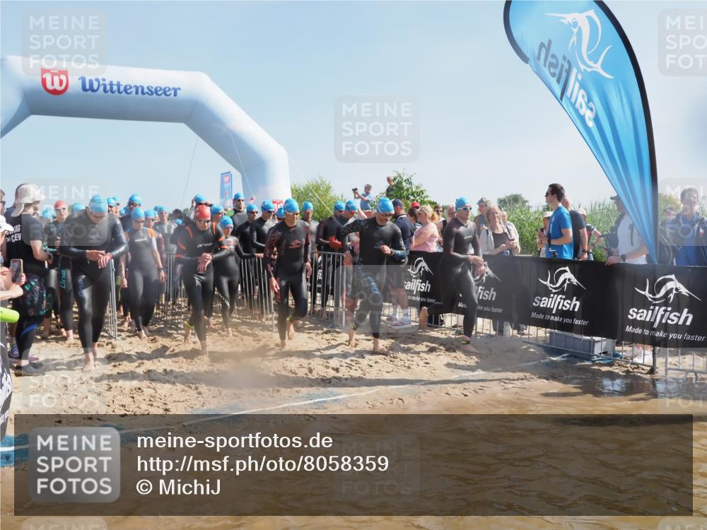 22.06.2025 - Viking Triathlon MichiJ http://msf.ph/oto/8058359 22.06.2025 10:02:46 Schwimmen 40, 98, 161, 164, 264, 323, 340, 366, 427, 429, 430, 486, 548, 552, 608 meine-sportfotos.de