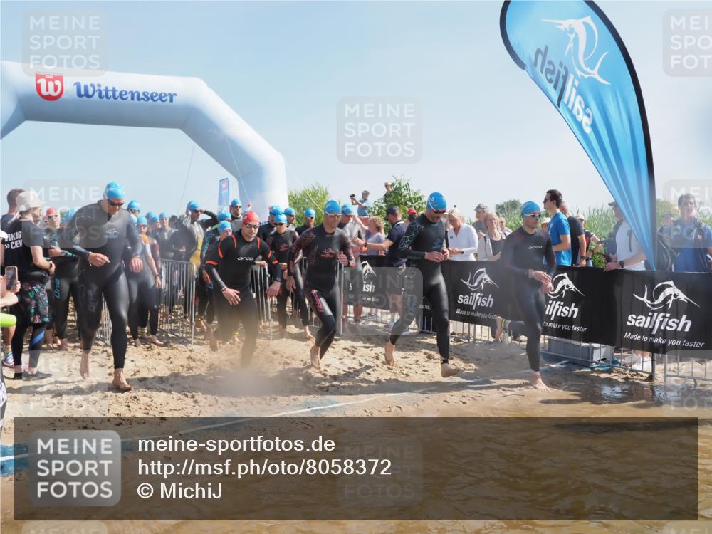 22.06.2025 - Viking Triathlon MichiJ http://msf.ph/oto/8058372 22.06.2025 10:02:47 Schwimmen 40, 98, 161, 164, 264, 323, 340, 366, 427, 429, 430, 486, 548, 552, 608 meine-sportfotos.de