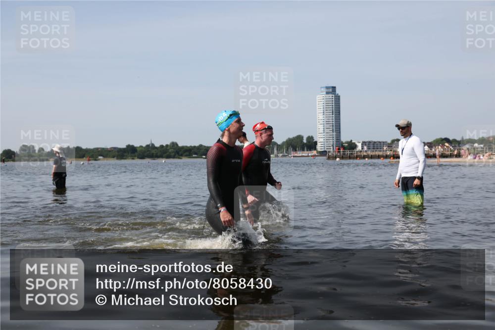 22.06.2025 - Viking Triathlon Michael Strokosch http://msf.ph/oto/8058430 22.06.2025 10:48:51 Schwimmen 166, 607 meine-sportfotos.de