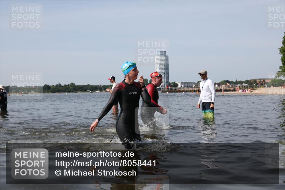 22.06.2025 - Viking Triathlon Michael Strokosch http://msf.ph/oto/8058441 22.06.2025 10:48:52 Schwimmen 166, 607 meine-sportfotos.de
