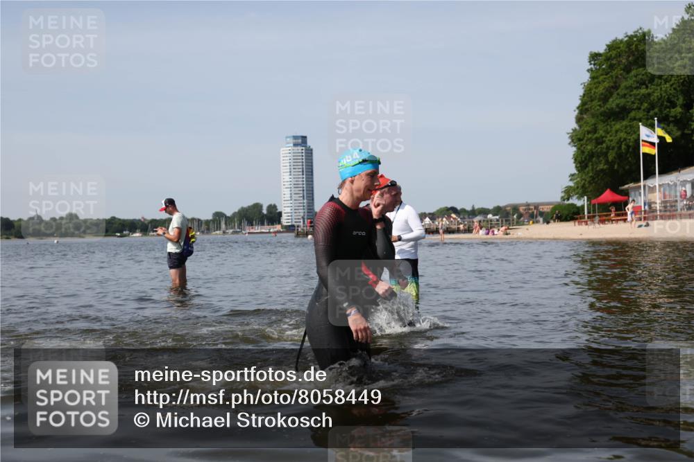 22.06.2025 - Viking Triathlon Michael Strokosch http://msf.ph/oto/8058449 22.06.2025 10:48:52 Schwimmen 166, 607 meine-sportfotos.de