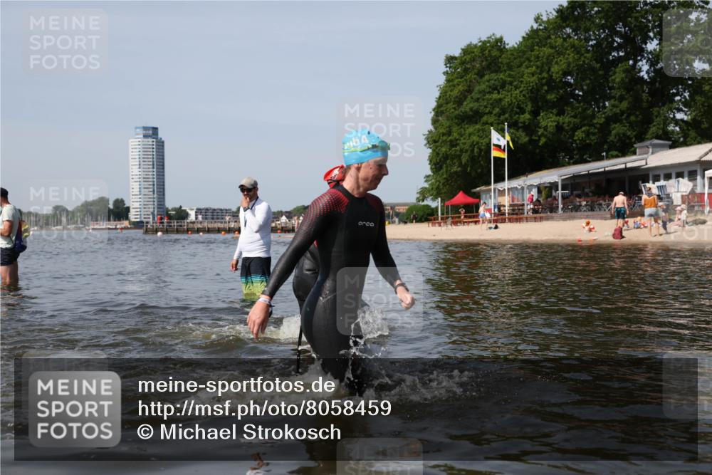 22.06.2025 - Viking Triathlon Michael Strokosch http://msf.ph/oto/8058459 22.06.2025 10:48:53 Schwimmen 166, 607 meine-sportfotos.de
