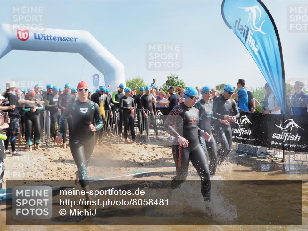 22.06.2025 - Viking Triathlon MichiJ http://msf.ph/oto/8058481 22.06.2025 10:02:56 Schwimmen 5, 40, 43, 47, 101, 154, 164, 233, 340, 398, 475, 548, 554, 608, 632 meine-sportfotos.de