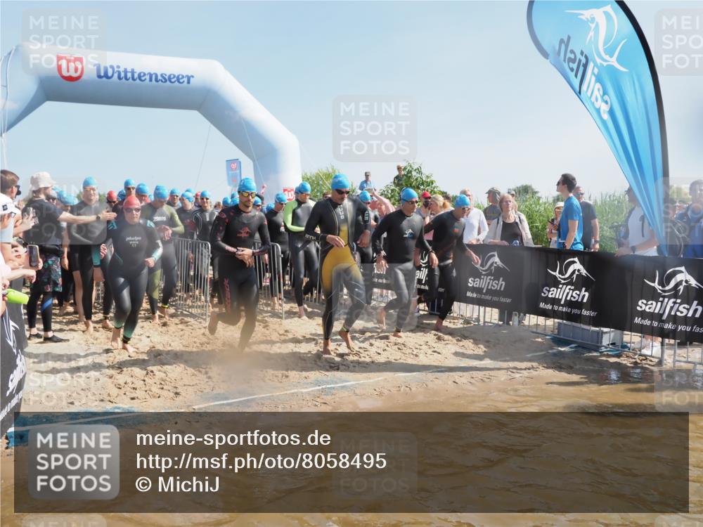 22.06.2025 - Viking Triathlon MichiJ http://msf.ph/oto/8058495 22.06.2025 10:03:01 Schwimmen 5, 43, 47, 101, 154, 177, 204, 233, 349, 398, 475, 478, 554, 602, 632 meine-sportfotos.de