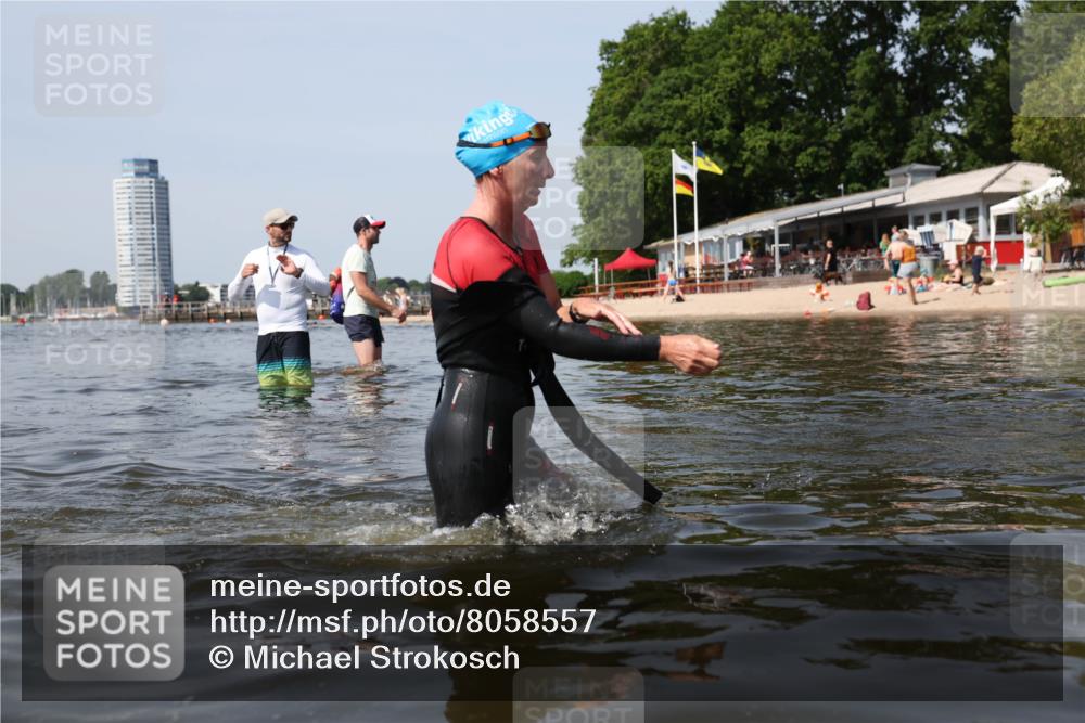 22.06.2025 - Viking Triathlon Michael Strokosch http://msf.ph/oto/8058557 22.06.2025 10:49:19 Schwimmen 64, 155, 256, 317 meine-sportfotos.de