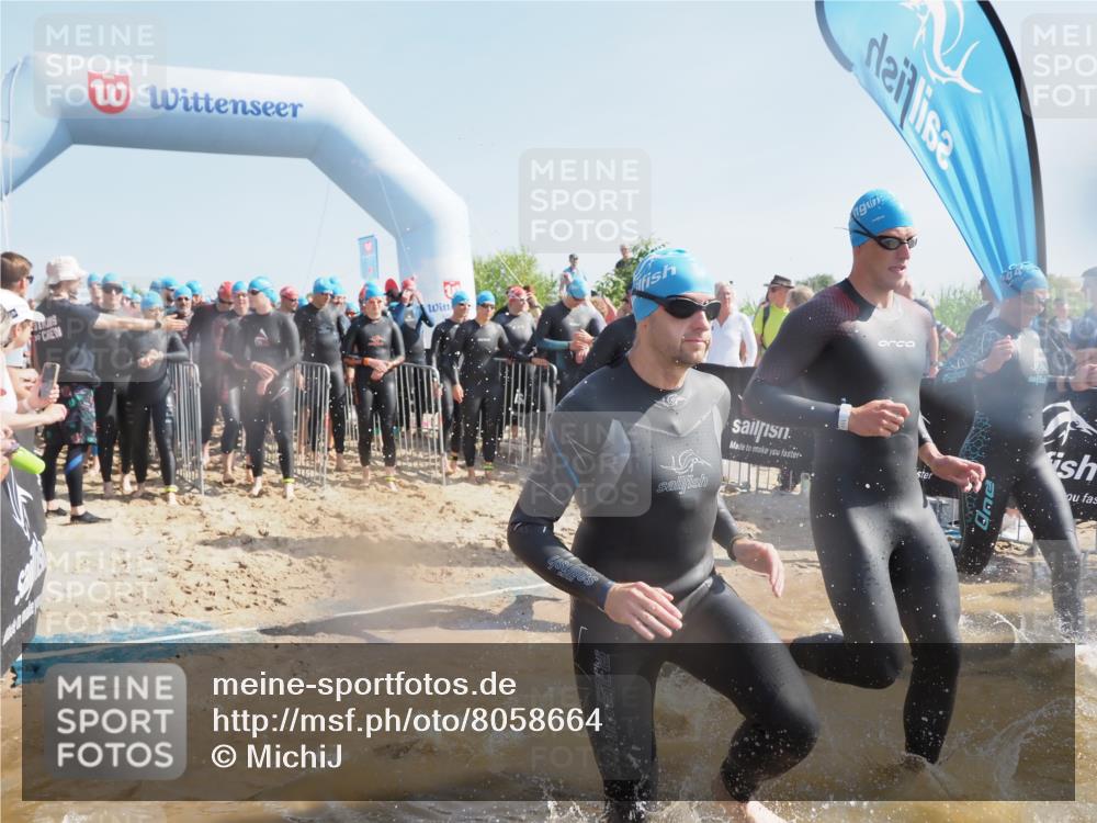22.06.2025 - Viking Triathlon MichiJ http://msf.ph/oto/8058664 22.06.2025 10:03:18 Schwimmen 20, 34, 89, 134, 163, 187, 208, 229, 334, 348, 505, 524, 540, 636, 660 meine-sportfotos.de
