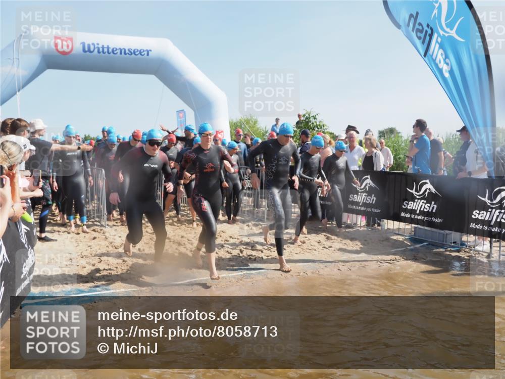 22.06.2025 - Viking Triathlon MichiJ http://msf.ph/oto/8058713 22.06.2025 10:03:26 Schwimmen 25, 34, 42, 88, 89, 163, 182, 221, 229, 251, 324, 332, 454, 540, 556 meine-sportfotos.de