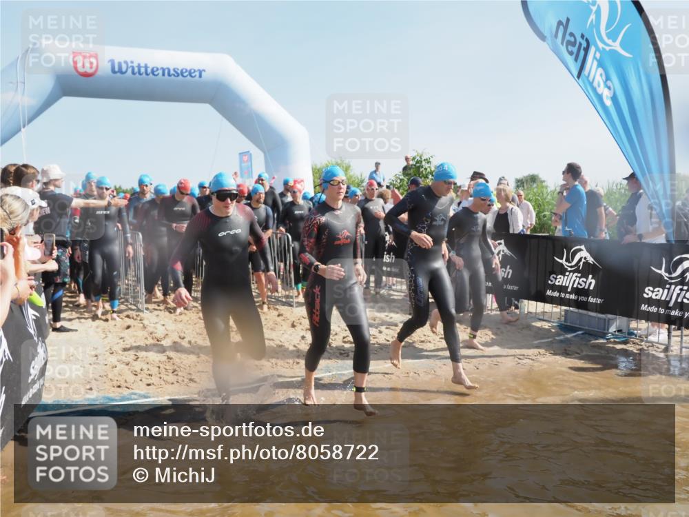 22.06.2025 - Viking Triathlon MichiJ http://msf.ph/oto/8058722 22.06.2025 10:03:27 Schwimmen 25, 34, 42, 88, 89, 163, 182, 221, 229, 251, 324, 332, 454, 540, 556 meine-sportfotos.de
