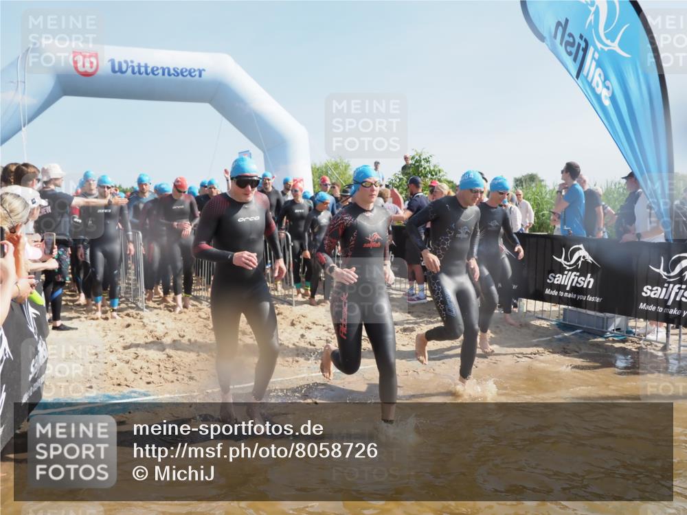 22.06.2025 - Viking Triathlon MichiJ http://msf.ph/oto/8058726 22.06.2025 10:03:27 Schwimmen 25, 34, 42, 88, 89, 163, 182, 221, 229, 251, 324, 332, 454, 540, 556 meine-sportfotos.de