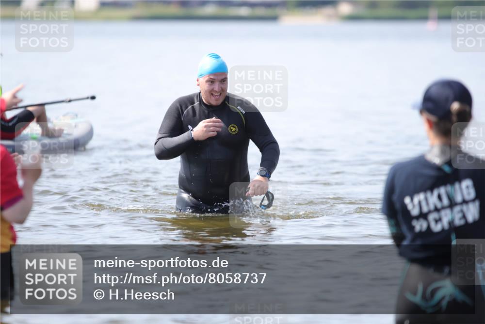 22.06.2025 - Viking Triathlon H.Heesch http://msf.ph/oto/8058737 22.06.2025 11:05:54 Schwimmen  meine-sportfotos.de