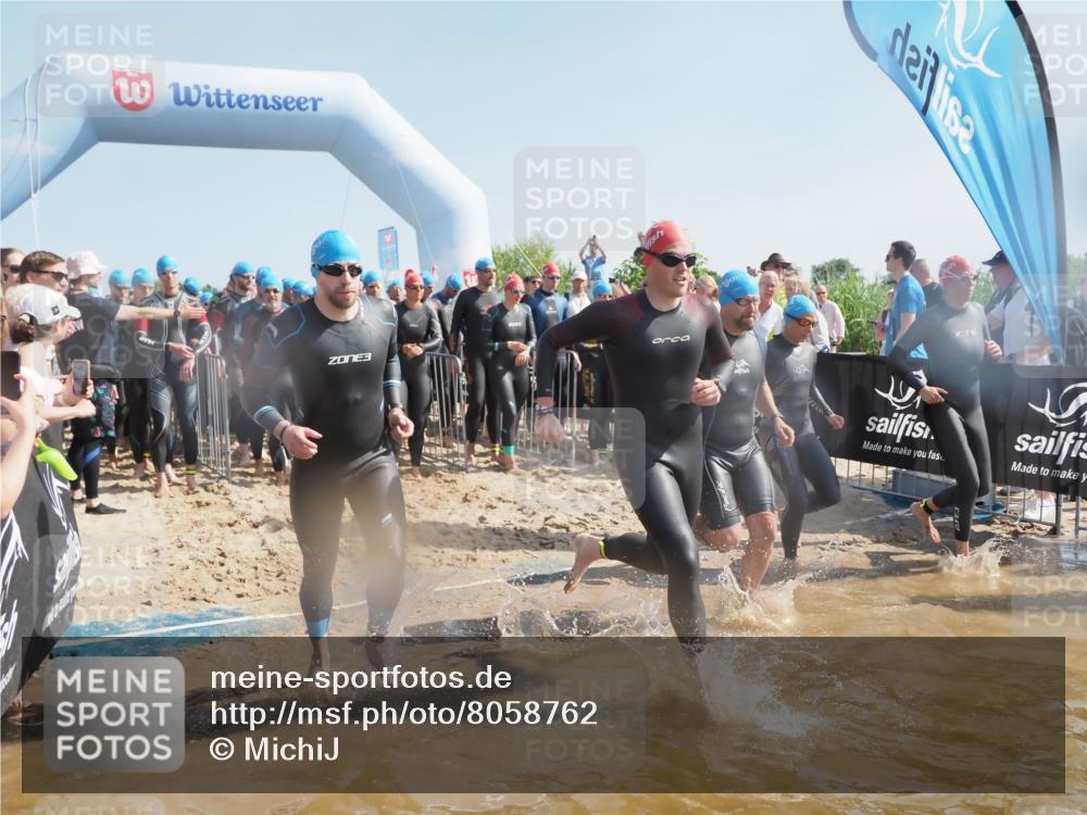22.06.2025 - Viking Triathlon MichiJ http://msf.ph/oto/8058762 22.06.2025 10:03:32 Schwimmen 25, 42, 58, 88, 179, 182, 221, 251, 324, 332, 434, 454, 556, 645, 659 meine-sportfotos.de