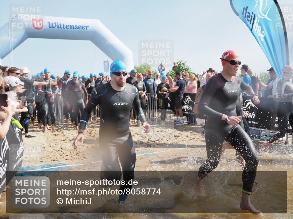 22.06.2025 - Viking Triathlon MichiJ http://msf.ph/oto/8058774 22.06.2025 10:03:32 Schwimmen 25, 42, 58, 88, 179, 182, 221, 251, 324, 332, 434, 454, 556, 645, 659 meine-sportfotos.de