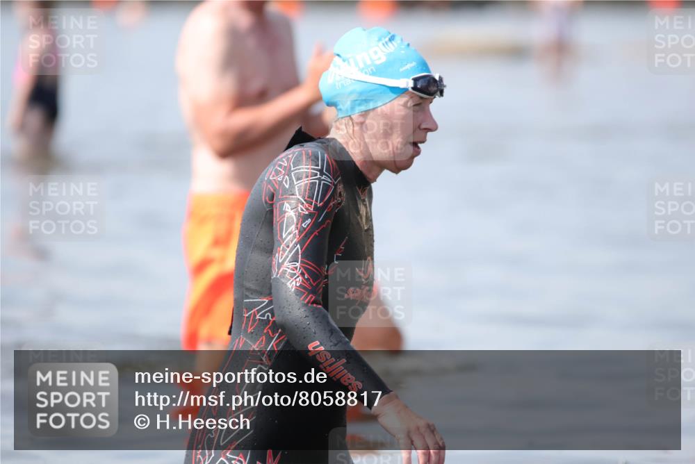 22.06.2025 - Viking Triathlon H.Heesch http://msf.ph/oto/8058817 22.06.2025 11:14:16 Schwimmen 405 meine-sportfotos.de