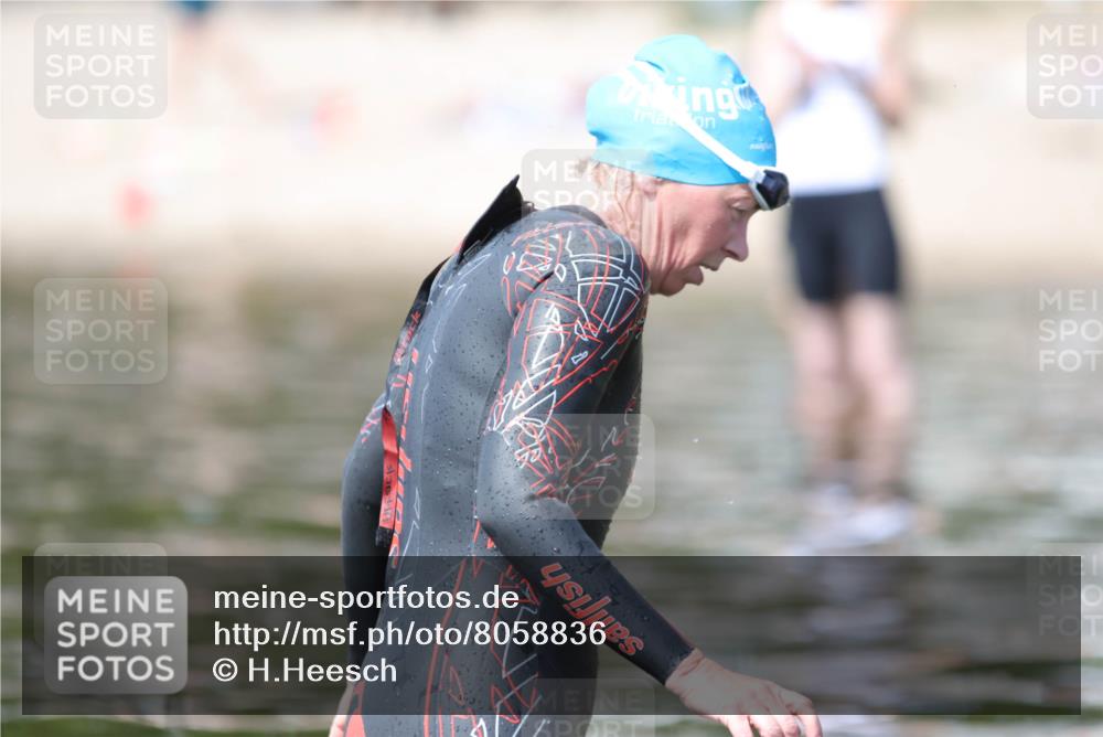 22.06.2025 - Viking Triathlon H.Heesch http://msf.ph/oto/8058836 22.06.2025 11:14:23 Schwimmen 405 meine-sportfotos.de
