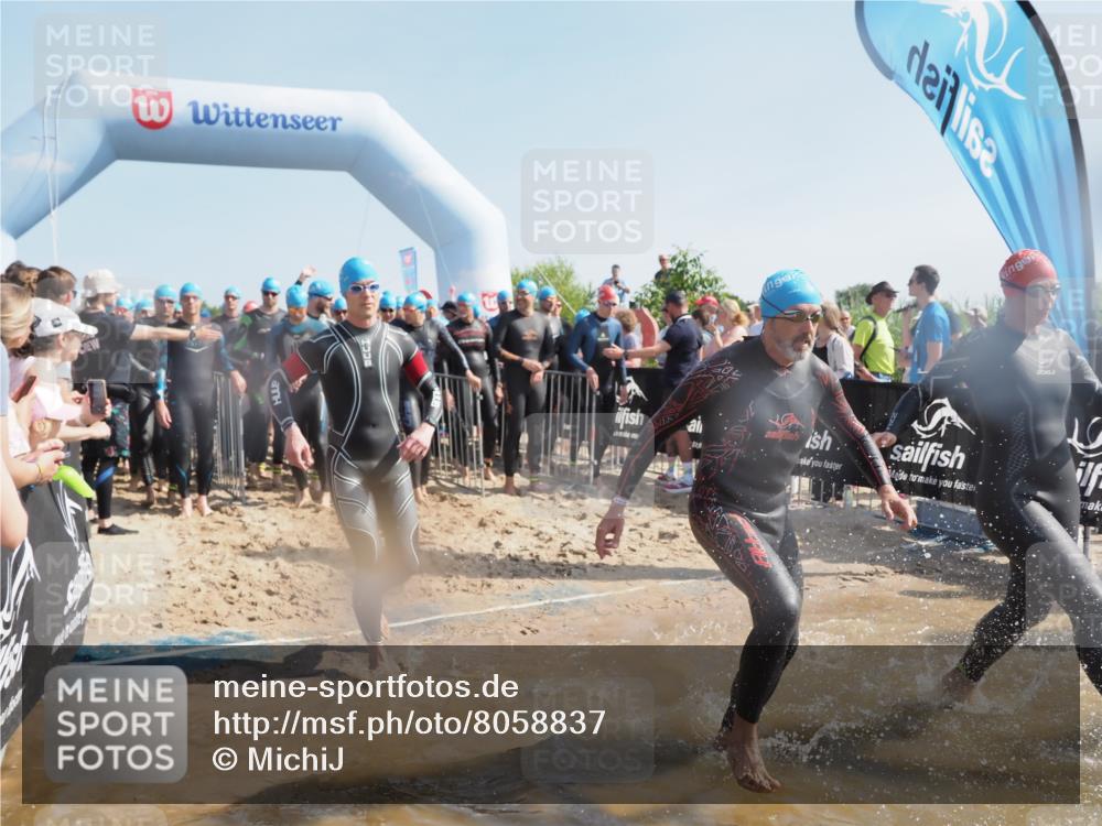 22.06.2025 - Viking Triathlon MichiJ http://msf.ph/oto/8058837 22.06.2025 10:03:37 Schwimmen 42, 58, 62, 79, 148, 179, 182, 221, 434, 454, 556, 619, 635, 645, 659 meine-sportfotos.de