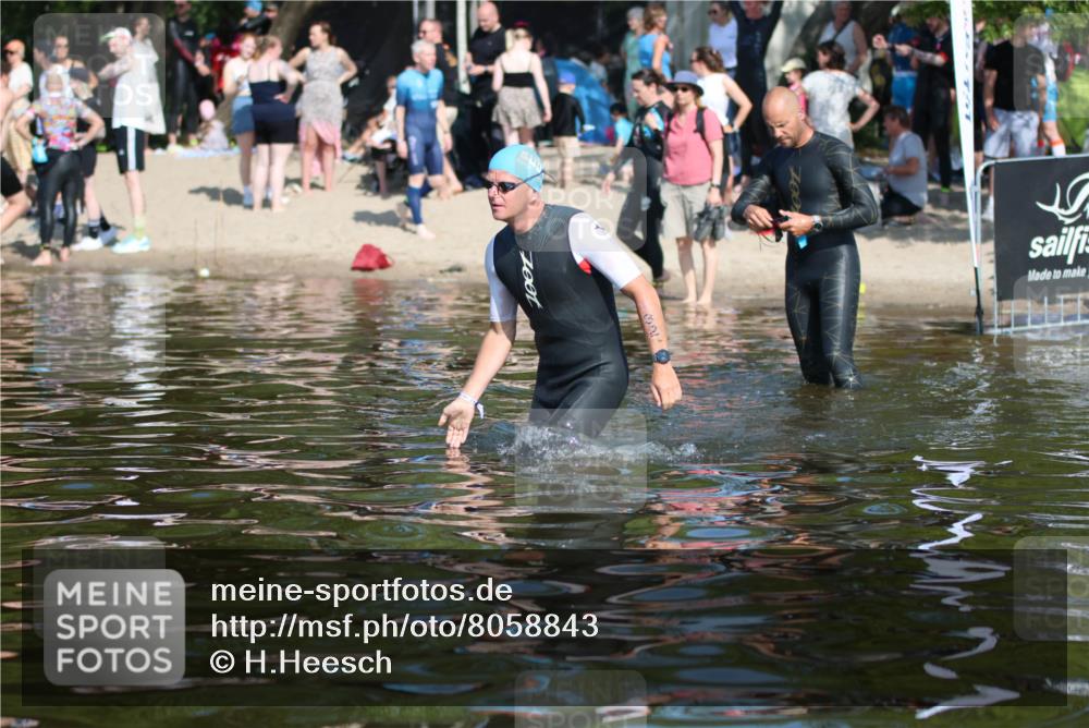 22.06.2025 - Viking Triathlon H.Heesch http://msf.ph/oto/8058843 22.06.2025 09:34:40 Schwimmen  meine-sportfotos.de