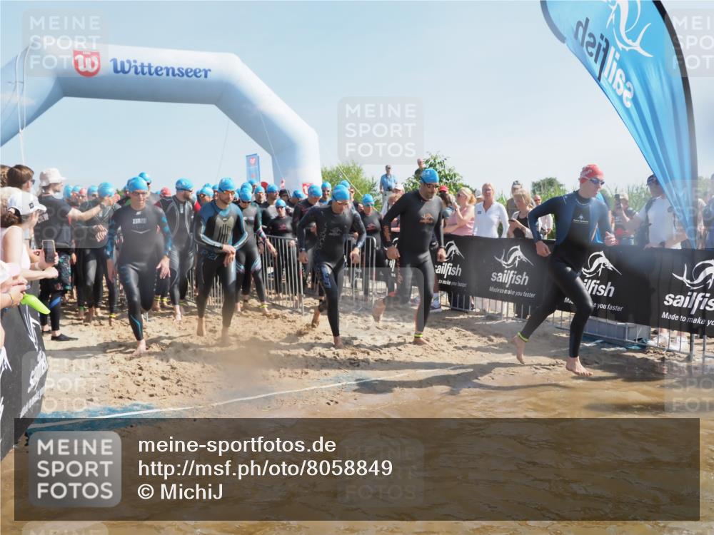 22.06.2025 - Viking Triathlon MichiJ http://msf.ph/oto/8058849 22.06.2025 10:03:41 Schwimmen 58, 62, 79, 108, 148, 157, 179, 296, 434, 456, 619, 635, 645, 648, 659 meine-sportfotos.de
