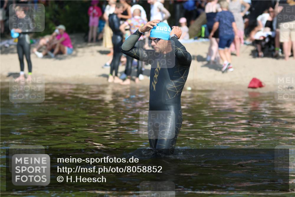 22.06.2025 - Viking Triathlon H.Heesch http://msf.ph/oto/8058852 22.06.2025 09:34:57 Schwimmen  meine-sportfotos.de