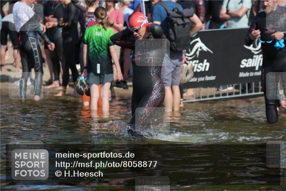 22.06.2025 - Viking Triathlon H.Heesch http://msf.ph/oto/8058877 22.06.2025 09:38:53 Schwimmen  meine-sportfotos.de