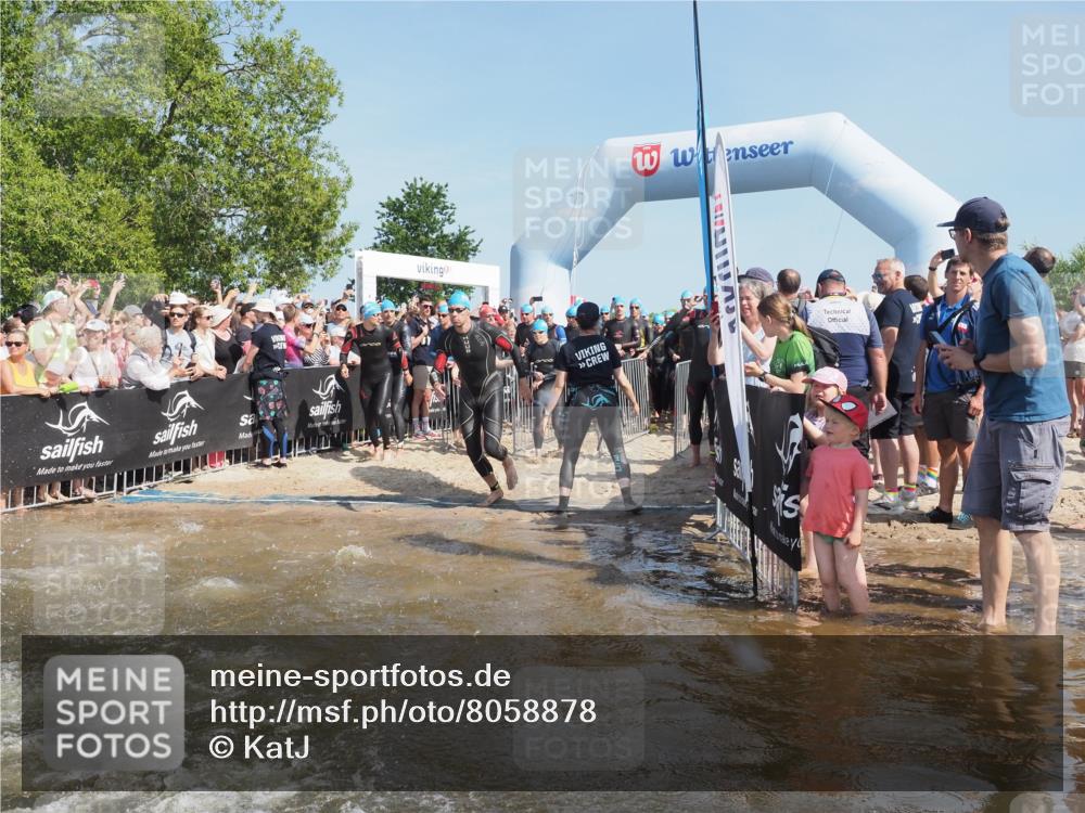 22.06.2025 - Viking Triathlon KatJ http://msf.ph/oto/8058878 22.06.2025 10:00:14 Schwimmen 2, 4, 10, 49, 100, 122, 329, 420, 485, 521, 544, 609, 611 meine-sportfotos.de