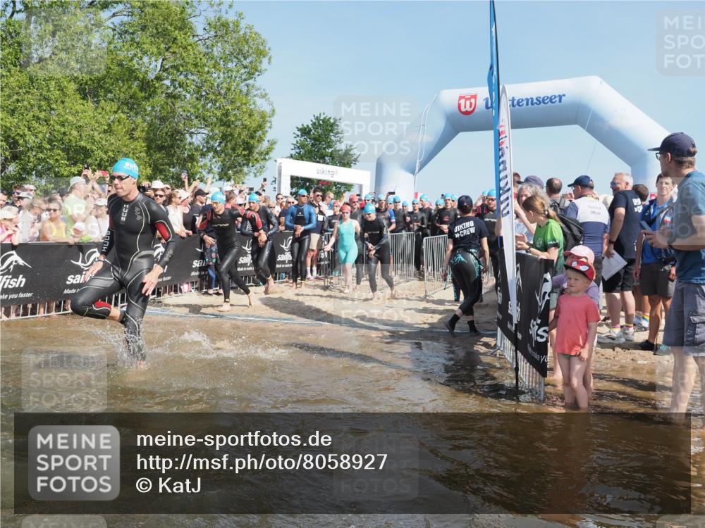 22.06.2025 - Viking Triathlon KatJ http://msf.ph/oto/8058927 22.06.2025 10:00:15 Schwimmen 2, 4, 10, 49, 81, 100, 122, 329, 420, 485, 521, 544, 609, 611 meine-sportfotos.de