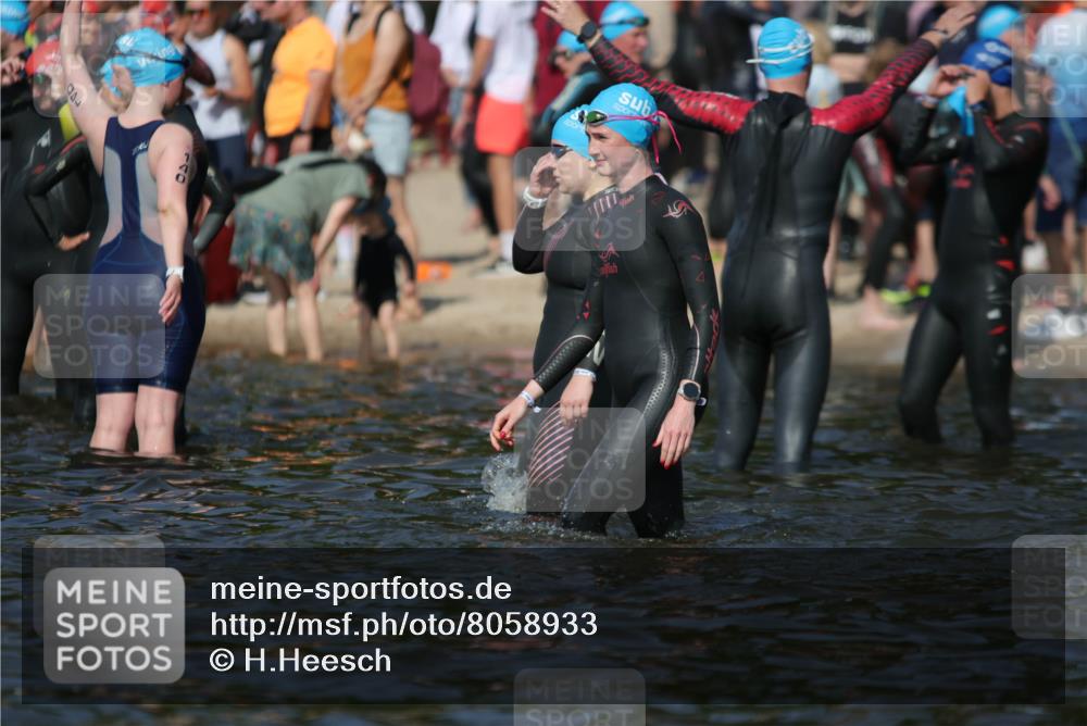 22.06.2025 - Viking Triathlon H.Heesch http://msf.ph/oto/8058933 22.06.2025 09:44:54 Schwimmen  meine-sportfotos.de
