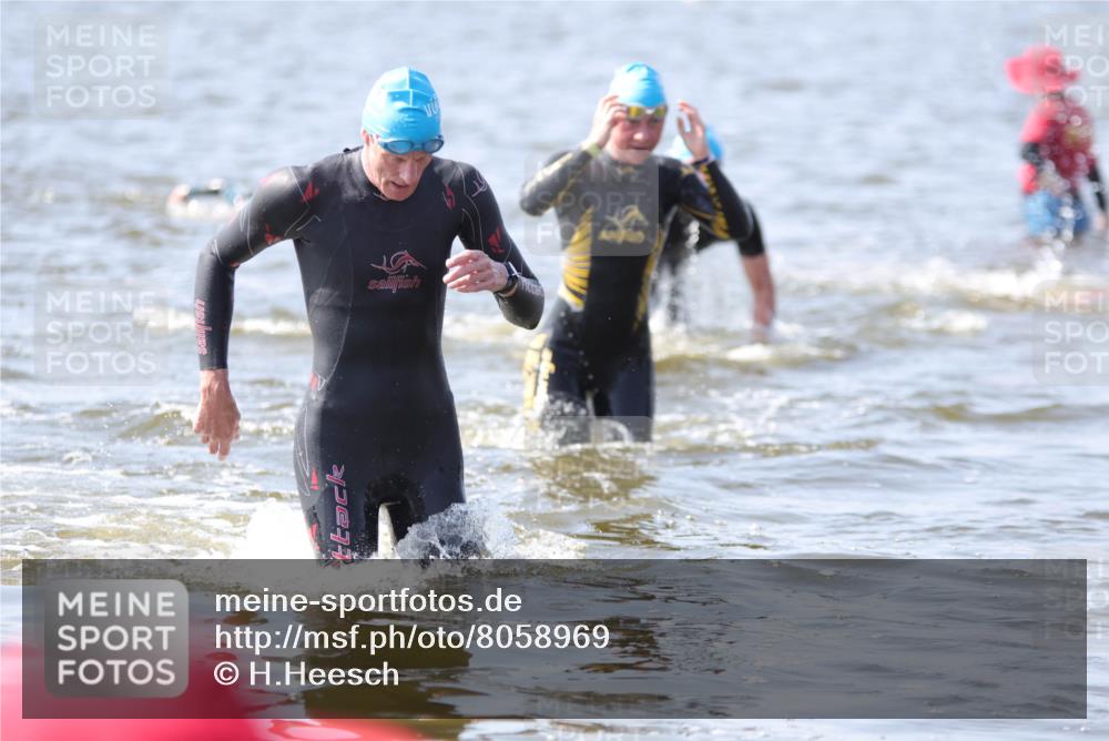 22.06.2025 - Viking Triathlon H.Heesch http://msf.ph/oto/8058969 22.06.2025 10:29:56 Schwimmen 175, 203, 264, 299, 374, 473 meine-sportfotos.de