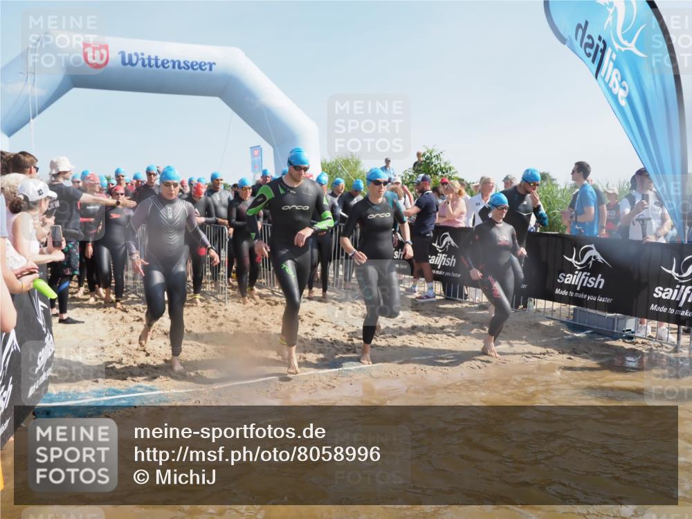 22.06.2025 - Viking Triathlon MichiJ http://msf.ph/oto/8058996 22.06.2025 10:03:52 Schwimmen 26, 54, 77, 108, 157, 215, 242, 296, 336, 383, 396, 451, 456, 495, 648 meine-sportfotos.de