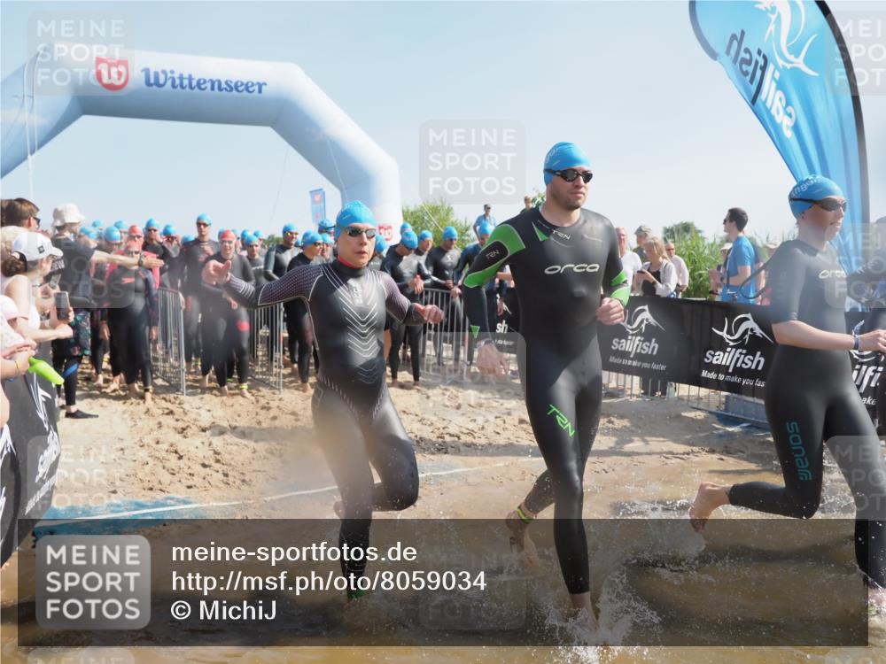 22.06.2025 - Viking Triathlon MichiJ http://msf.ph/oto/8059034 22.06.2025 10:03:53 Schwimmen 26, 54, 77, 108, 157, 215, 242, 296, 336, 383, 396, 451, 456, 495, 648 meine-sportfotos.de