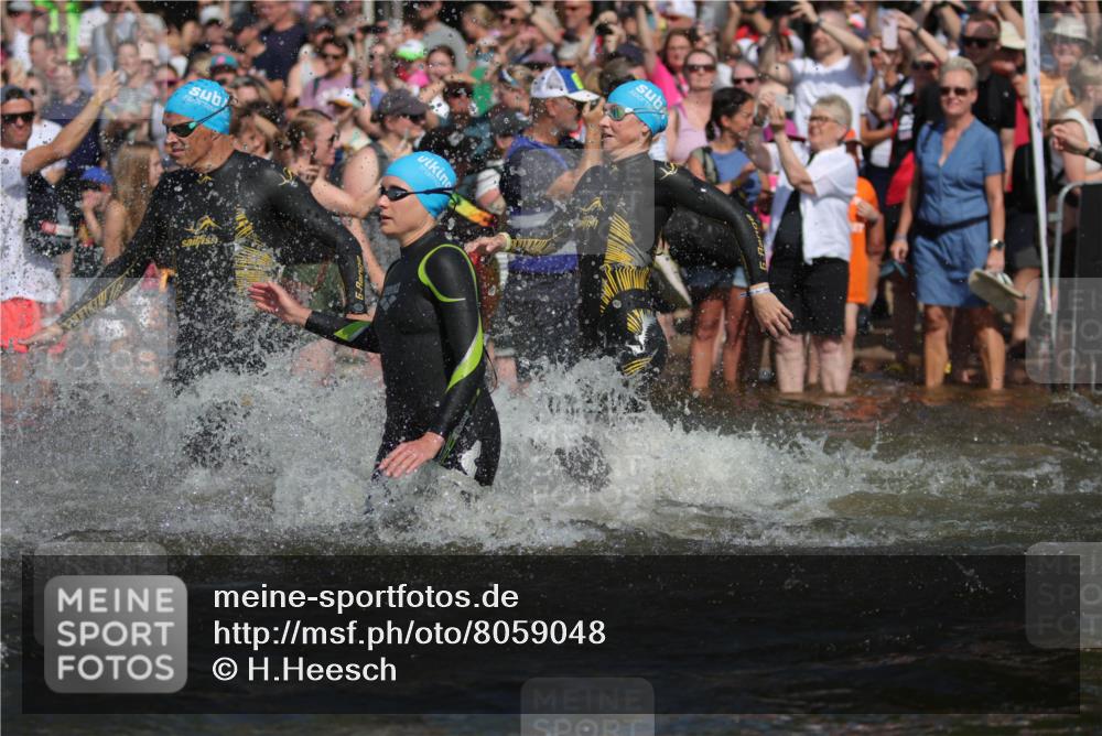 22.06.2025 - Viking Triathlon H.Heesch http://msf.ph/oto/8059048 22.06.2025 10:00:25 Schwimmen 1, 6, 10, 14, 15, 28, 30, 46, 49, 52, 81, 152, 175, 176, 198, 230, 286, 288, 367, 374, 420, 455, 473, 485, 534, 544, 557, 610, 611, 617, 661 meine-sportfotos.de