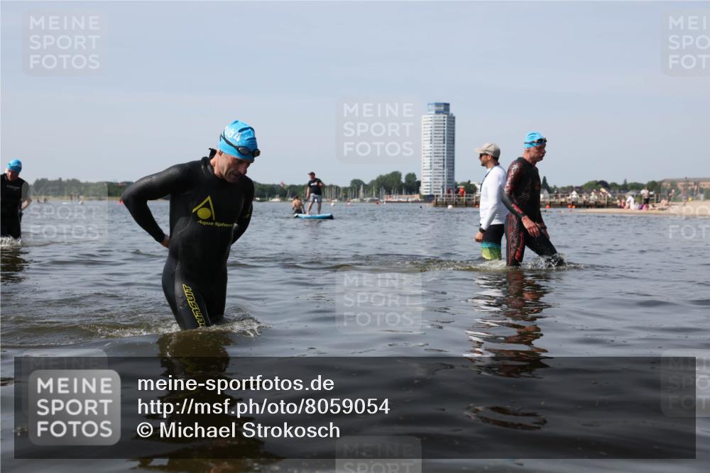 22.06.2025 - Viking Triathlon Michael Strokosch http://msf.ph/oto/8059054 22.06.2025 10:50:55 Schwimmen 308, 523, 543 meine-sportfotos.de
