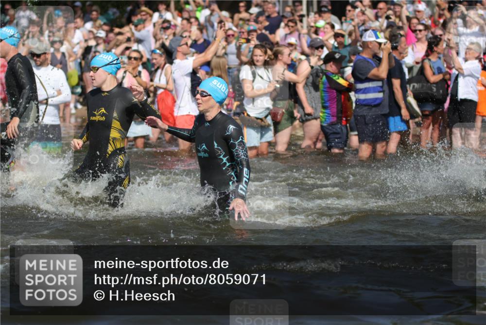 22.06.2025 - Viking Triathlon H.Heesch http://msf.ph/oto/8059071 22.06.2025 10:00:29 Schwimmen 1, 6, 13, 14, 15, 28, 30, 45, 46, 52, 81, 152, 175, 176, 196, 198, 230, 286, 288, 367, 374, 401, 455, 473, 534, 557, 610, 617, 623, 651, 661 meine-sportfotos.de