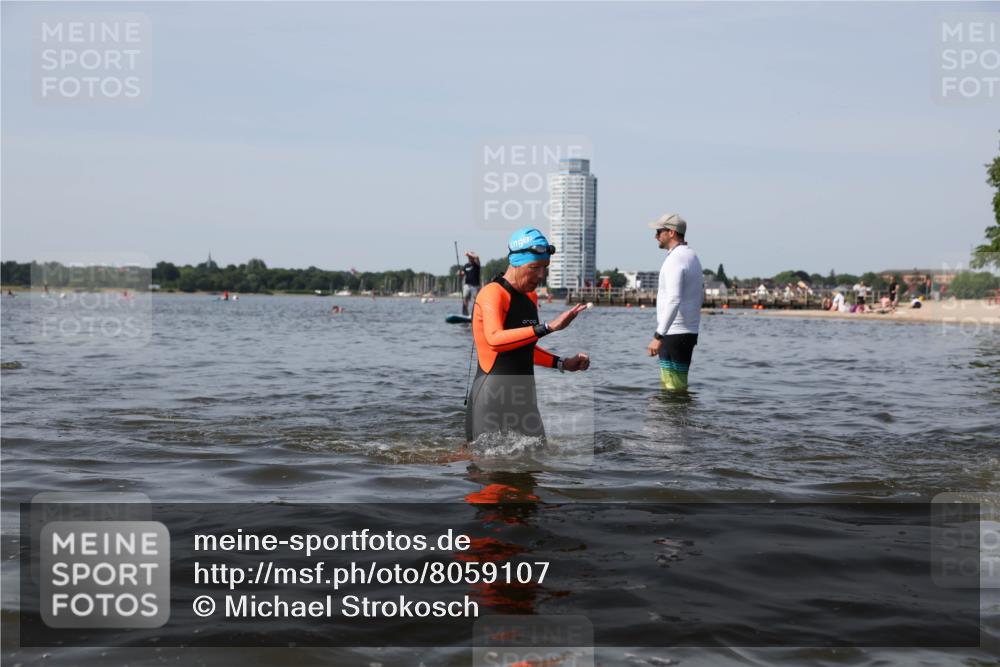 22.06.2025 - Viking Triathlon Michael Strokosch http://msf.ph/oto/8059107 22.06.2025 10:51:04 Schwimmen 308, 436, 484, 523, 543 meine-sportfotos.de