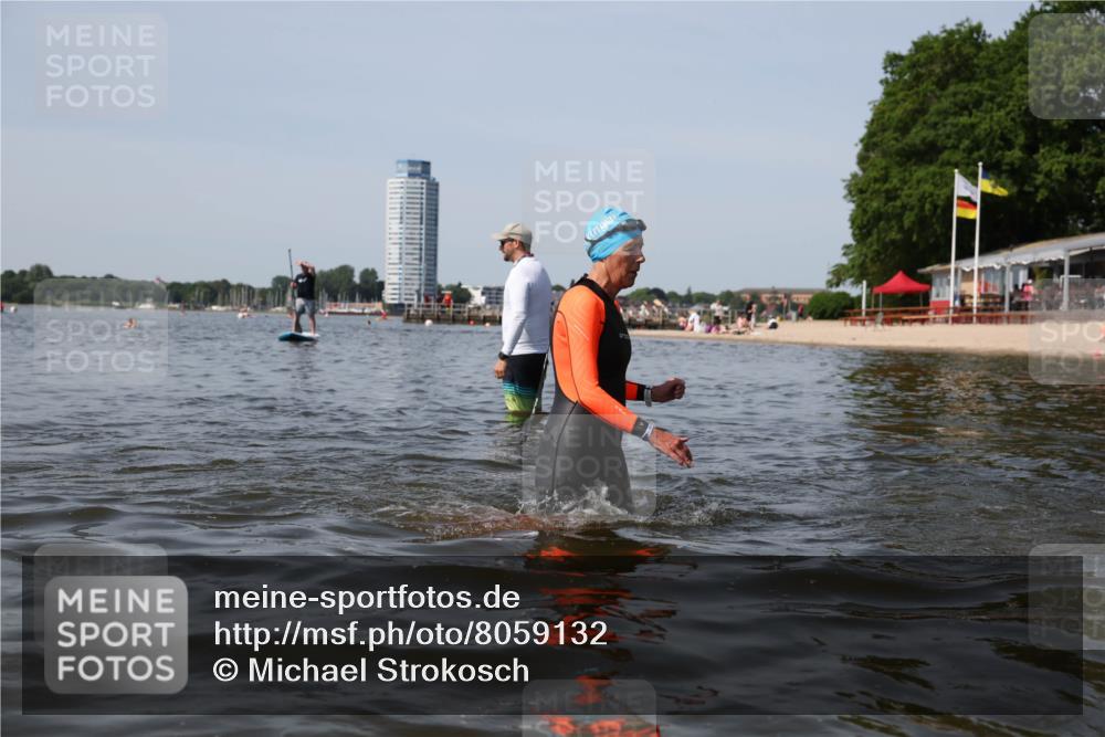 22.06.2025 - Viking Triathlon Michael Strokosch http://msf.ph/oto/8059132 22.06.2025 10:51:05 Schwimmen 308, 436, 484, 523, 543 meine-sportfotos.de