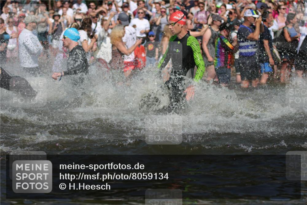 22.06.2025 - Viking Triathlon H.Heesch http://msf.ph/oto/8059134 22.06.2025 10:00:40 Schwimmen 7, 8, 9, 11, 13, 45, 87, 145, 178, 184, 196, 200, 289, 306, 368, 401, 414, 491, 526, 612, 613, 616, 623, 628, 630, 641, 642, 651 meine-sportfotos.de