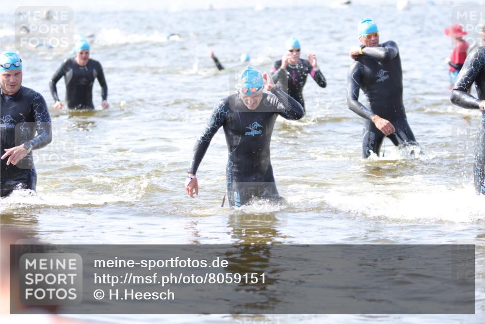 22.06.2025 - Viking Triathlon H.Heesch http://msf.ph/oto/8059151 22.06.2025 10:30:58 Schwimmen 45, 162, 216, 237, 330, 347, 352, 444, 510, 549 meine-sportfotos.de
