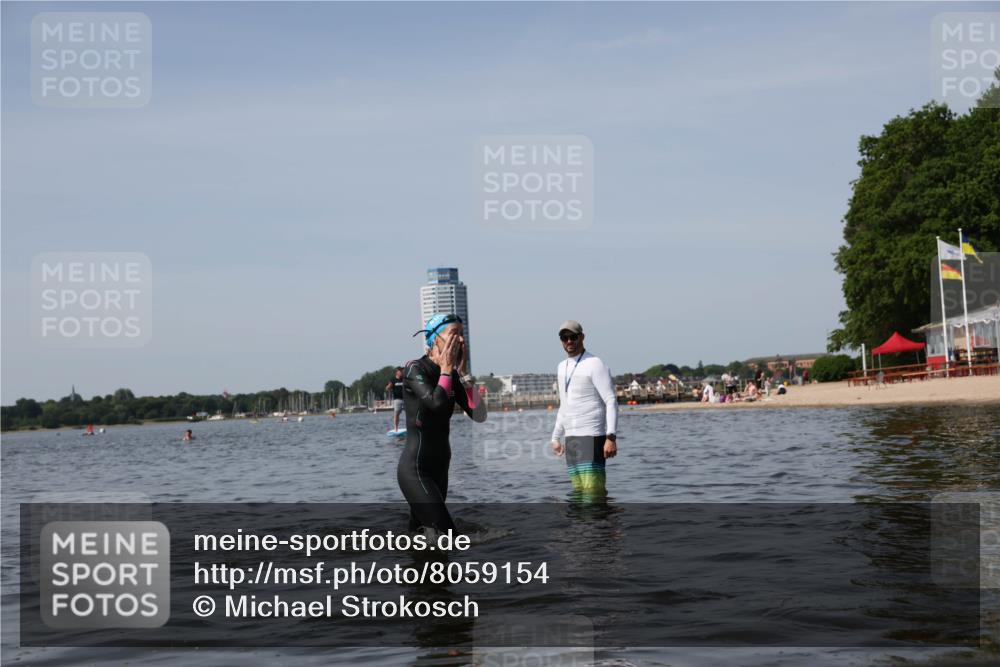 22.06.2025 - Viking Triathlon Michael Strokosch http://msf.ph/oto/8059154 22.06.2025 10:51:10 Schwimmen 308, 436, 484 meine-sportfotos.de