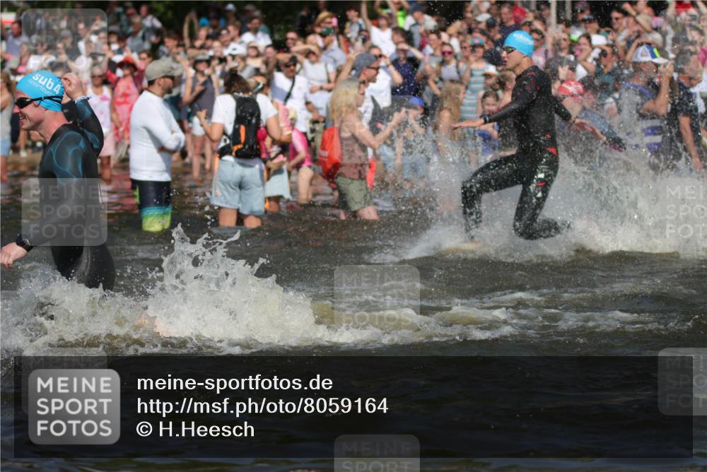 22.06.2025 - Viking Triathlon H.Heesch http://msf.ph/oto/8059164 22.06.2025 10:00:42 Schwimmen 7, 8, 9, 11, 45, 87, 145, 178, 184, 196, 200, 289, 306, 368, 401, 414, 491, 526, 612, 613, 616, 623, 628, 630, 641, 642, 651 meine-sportfotos.de