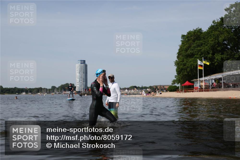 22.06.2025 - Viking Triathlon Michael Strokosch http://msf.ph/oto/8059172 22.06.2025 10:51:11 Schwimmen 308, 436, 484 meine-sportfotos.de