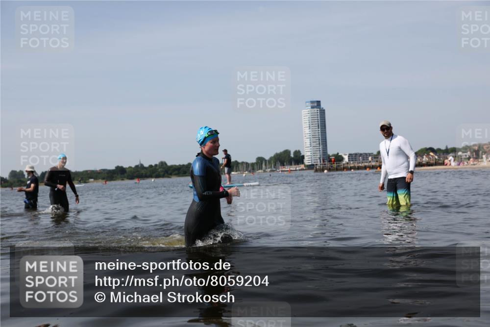 22.06.2025 - Viking Triathlon Michael Strokosch http://msf.ph/oto/8059204 22.06.2025 10:51:23 Schwimmen 422, 436, 477 meine-sportfotos.de