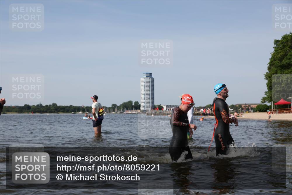 22.06.2025 - Viking Triathlon Michael Strokosch http://msf.ph/oto/8059221 22.06.2025 10:41:14 Schwimmen 94, 153, 314, 376, 390, 496, 631 meine-sportfotos.de