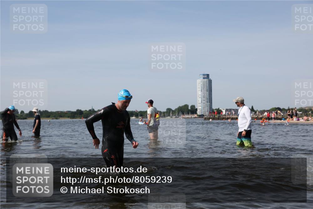 22.06.2025 - Viking Triathlon Michael Strokosch http://msf.ph/oto/8059239 22.06.2025 10:41:16 Schwimmen 94, 153, 314, 376, 390, 496, 631 meine-sportfotos.de