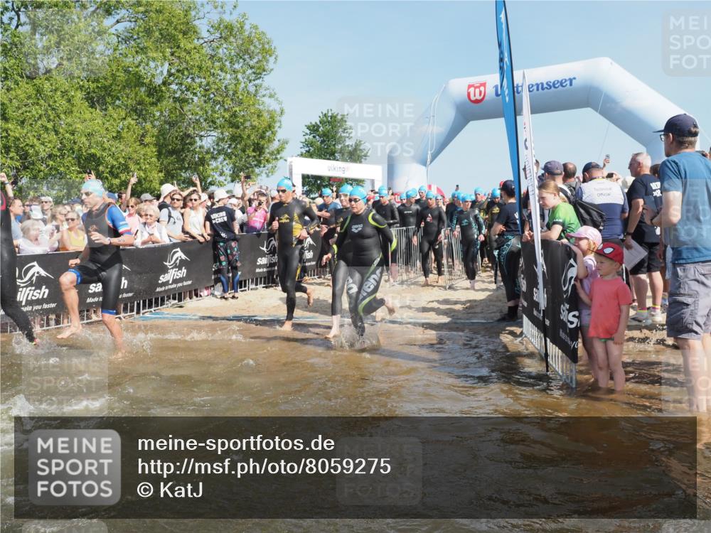 22.06.2025 - Viking Triathlon KatJ http://msf.ph/oto/8059275 22.06.2025 10:00:22 Schwimmen 2, 4, 6, 10, 14, 15, 28, 46, 49, 81, 100, 122, 152, 175, 176, 198, 230, 286, 288, 329, 367, 420, 455, 473, 485, 521, 544, 557, 609, 610, 611, 617, 661 meine-sportfotos.de